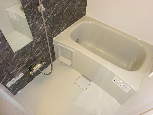 メゾン・ド・リヴィエールの浴室|バス