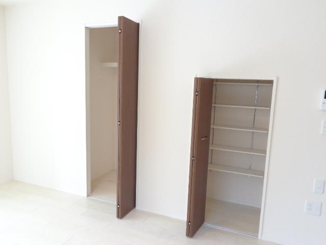 オーク　テラスの収納|クローゼット