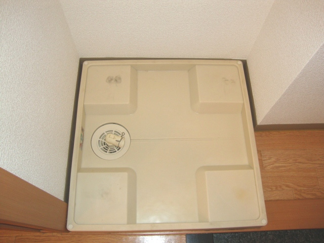 メルヴェールのその他|洗濯機置場