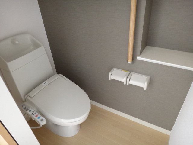 ヒューマックス中冨居のトイレ|シャワー付トイレ（イメージ）