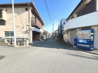 【前面道路含む現地写真】
