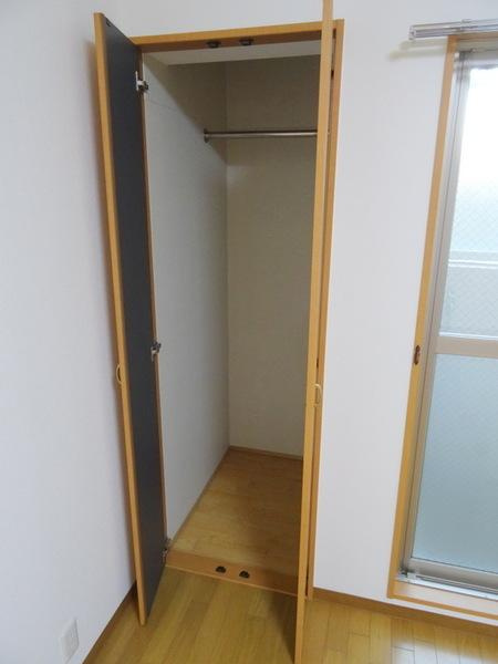 ポプラの樹の収納|★ここにも収納★