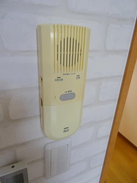 ポプラの樹のセキュリティ|★インターホンです★