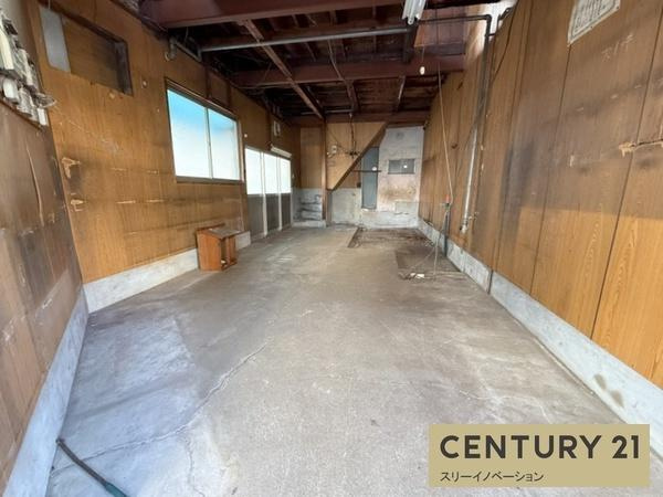 平尾2丁目倉庫の内装|１階倉庫部分！