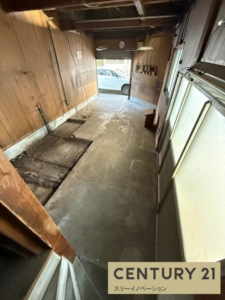 平尾2丁目倉庫の内装|別の角度から！