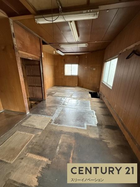 平尾2丁目倉庫の内装|室内部分！