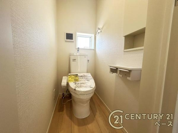 クレイドルガーデン萩の台 １号棟 ／新築一戸建のトイレ|■従来品と比べ約７０％も節水タイプのトイレです！１階・２階共にウォシュレット付き！■