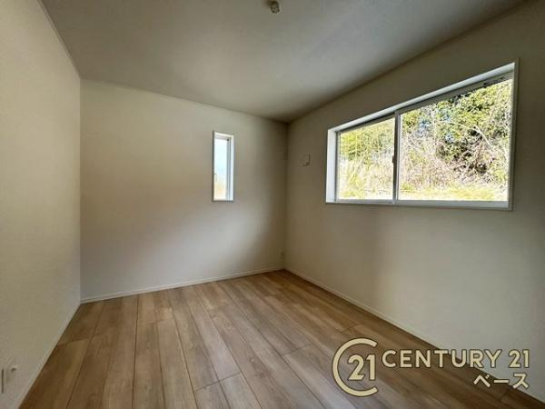 クレイドルガーデン萩の台 １号棟 ／新築一戸建の洋室|明るい雰囲気の洋室です！