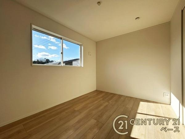 クレイドルガーデン萩の台 １号棟 ／新築一戸建の洋室|■日当たりのよい明るい雰囲気の洋室です！■
