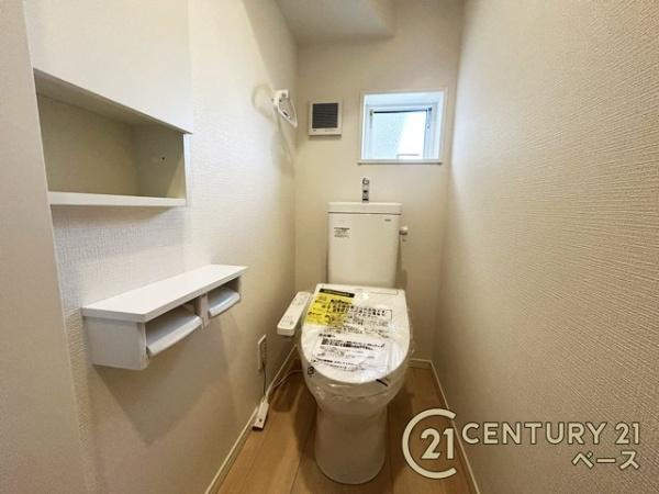 クレイドルガーデン萩の台 ３号棟 ／新築一戸建の内観：施工例|■玄関には大容量収納スペースを完備！■