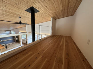 【内装】 | 【諏訪郡富士見町境】管理分譲地内にある築浅な平家 | ロフト部分