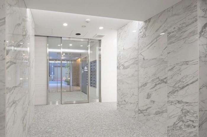 ベルグレードKS TREの外観