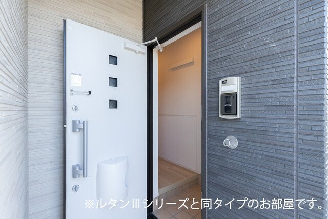 【玄関】 | Ｈｉ－Ｒｏｓｅｔｔａ　Ｂ