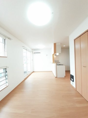 イーストⅡの居間・リビング