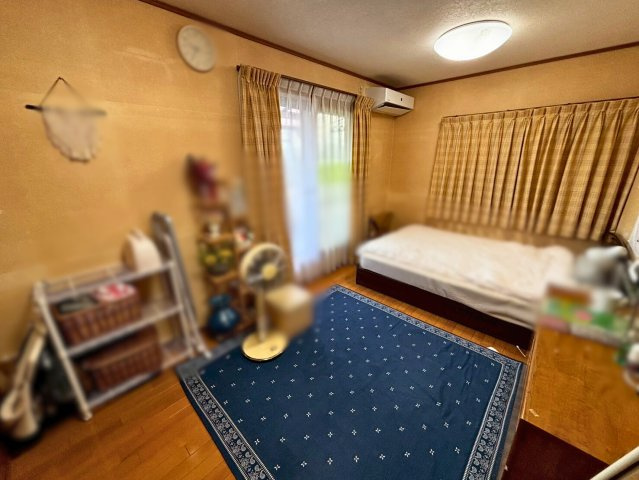 泉佐野市鶴原４丁目　戸建の洋室