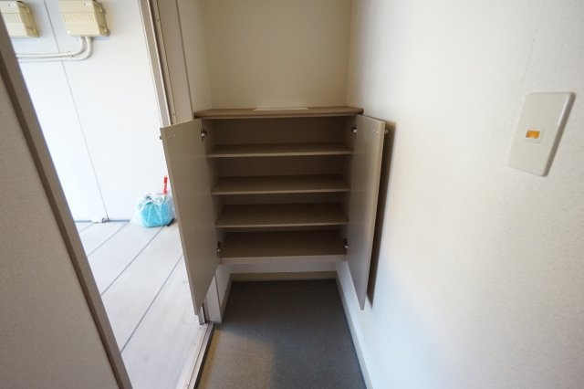 クレドール西谷　Ｂ棟の収納