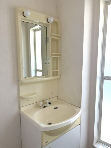 クレドール西谷　Ｂ棟の洗面所