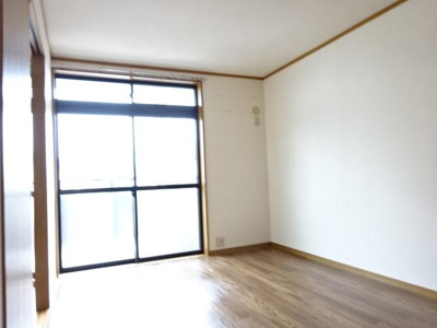 【内装】 | ロイヤルハイツⅡ | 室内（イメージ）