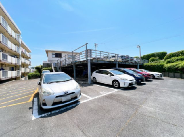 シャンピアの駐車場