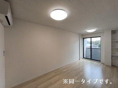 ラ・パーチェ　Ⅰの居間・リビング