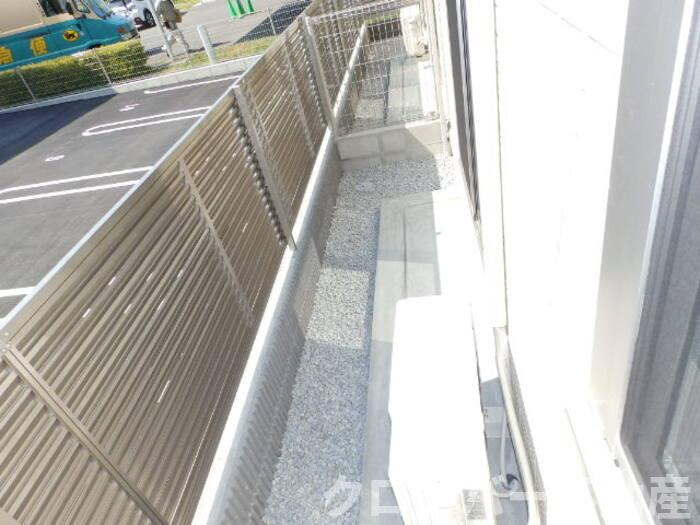 サンセジュール A棟のバルコニー|専用庭