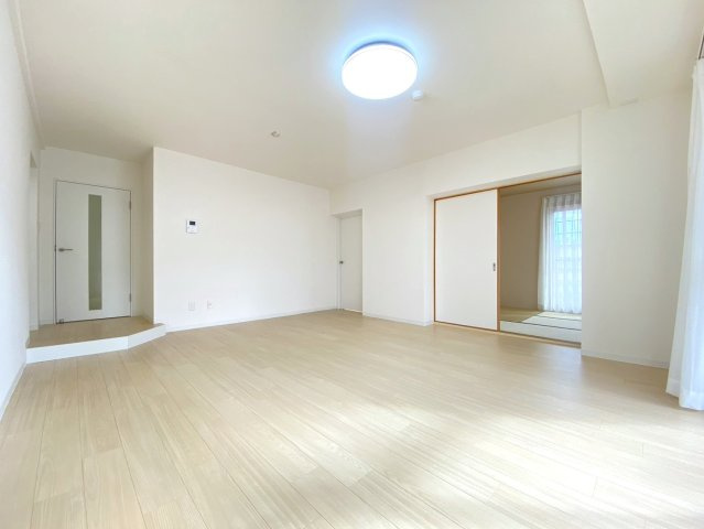 セザール宮の森の居間・リビング