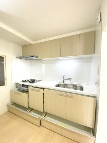 セザール宮の森のキッチン