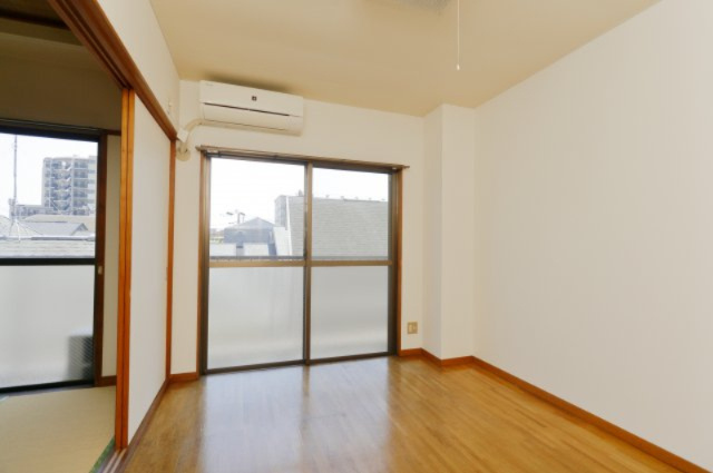 グレースハイツの洋室|別の部屋の画像です。