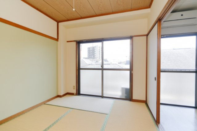 グレースハイツの和室|別の部屋の画像です。