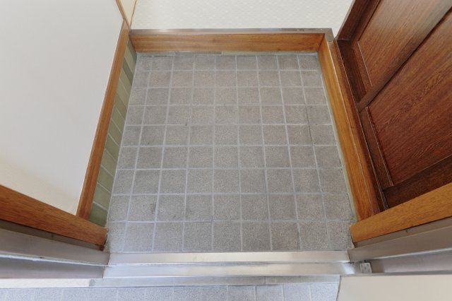 グレースハイツの玄関