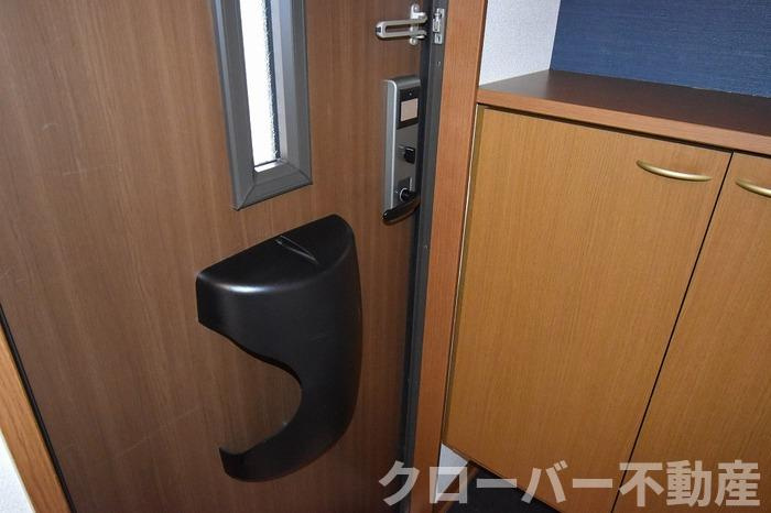 リビングタウン宇多津 B棟の玄関|玄関