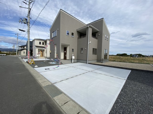 【住宅ローンはプラスへお任せください♪】　☆平泉崎第8／6号棟☆　の前面道路含む現地写真|◆現地写真です◆
休日は家族みんなで夢のマイホーム探しに出かけてみませんか！（＾＾）♪
お問い合わせは不動産プラスまで☆

