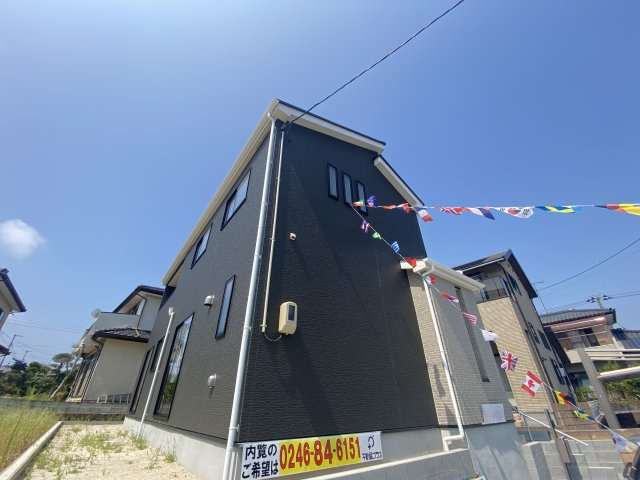 11/29価格変更♪　【郷ケ丘　4期】　1号棟　◆新生活応援キャンペーン中♪の外観|外観の写真です！！過ごす時間が長いからこそ家族との繋がりが感じられるお家！にぎやかな声で日々の会話も弾む楽しい空間となります。家に帰宅するのがより一層楽しみになりますね♪