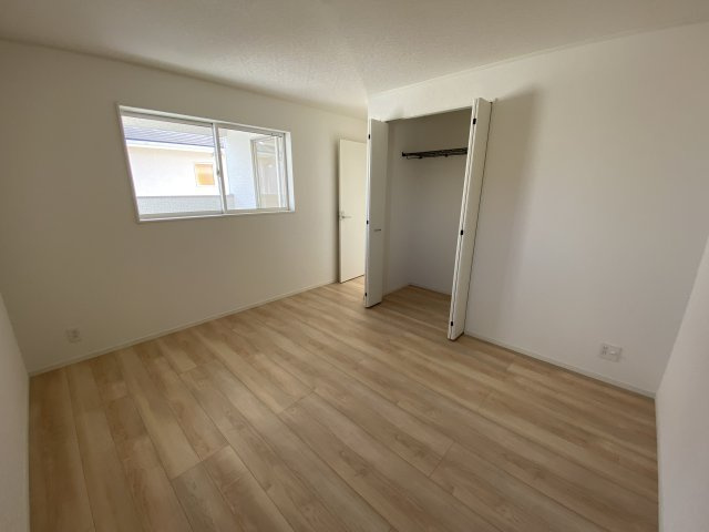 【いわき市泉玉露第5　全2棟／2号棟】※必ずもらえる選べるキャンペーン実施中♪の洋室|■□■居室の写真です■□■　
寝室にも、子供部屋にも、趣味のお部屋にもお使いいただけます♪