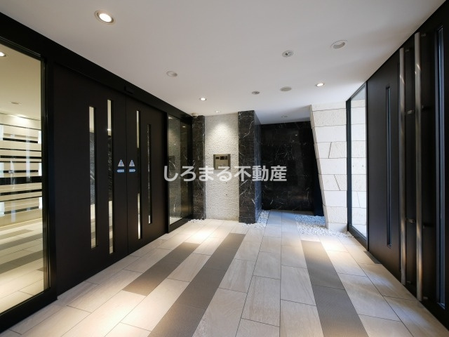 スワンズ江戸堀ウエストパークのロビー