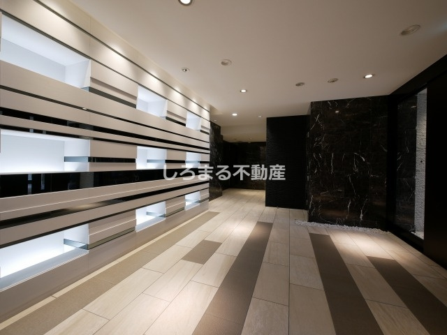 スワンズ江戸堀ウエストパークのロビー