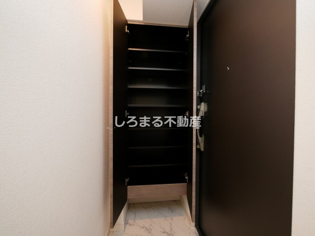 スワンズ江戸堀ウエストパークの収納