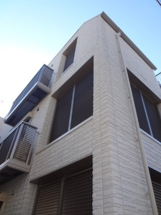 高見シャーメゾン