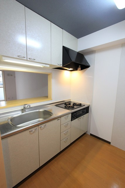 カトルセゾンのキッチン|お料理しやすいキッチンです