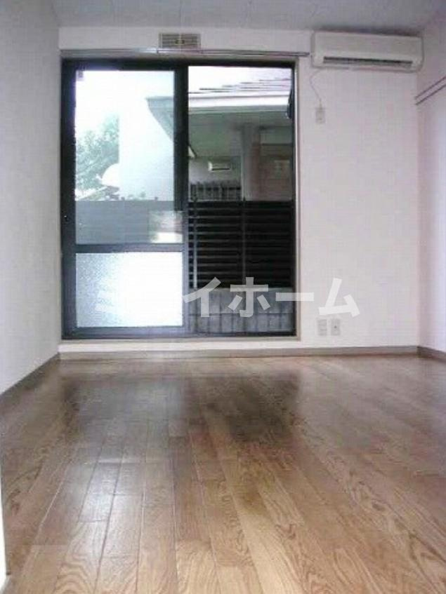 オリゾンメールの居間・リビング