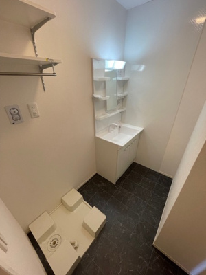 【独立洗面台】 | アベニーレ Ⅱ