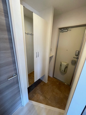 【玄関】 | アベニーレ Ⅱ | シューズボックス