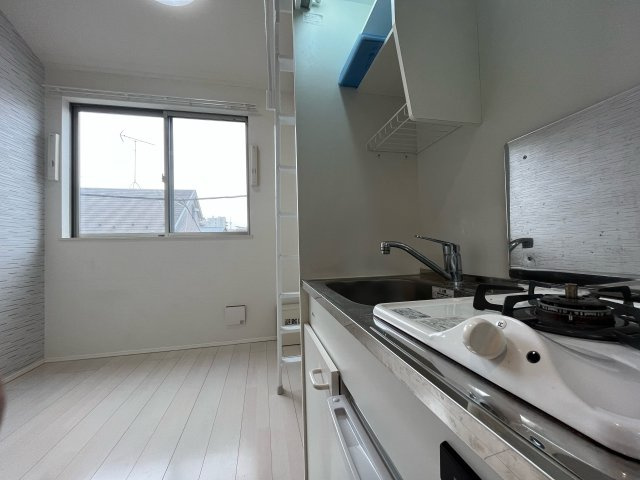 L’Atelierのキッチン|別号室イメージの為、現状を優先致します。