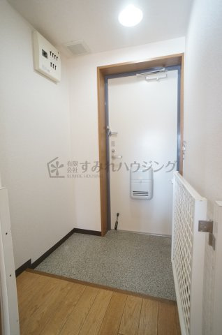 ベルフォーレ中野の玄関