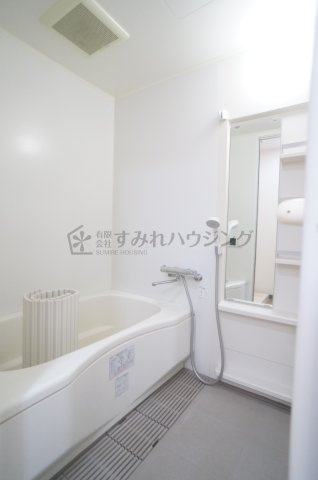 ベルフォーレ中野の浴室