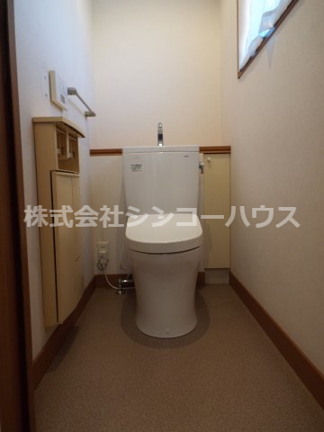 【トイレ】 | 久喜市松永　中古戸建 | 2階トイレ。