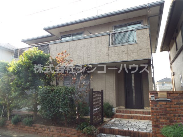 【外観】 | 久喜市松永　中古戸建 | 平成12年築軽量鉄骨造2階建て。