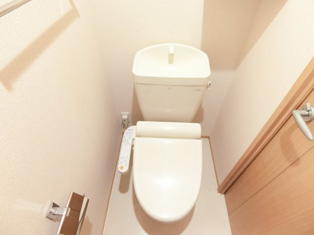 リュミエル B棟のトイレ|シンプルで使いやすいトイレです