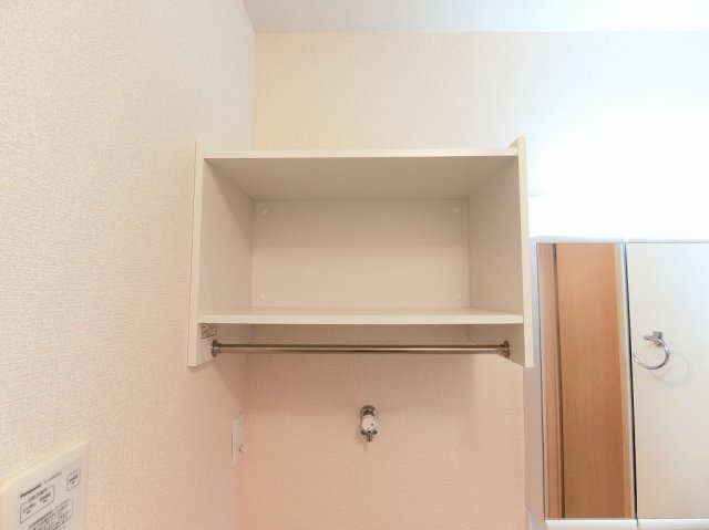 リュミエル B棟の収納