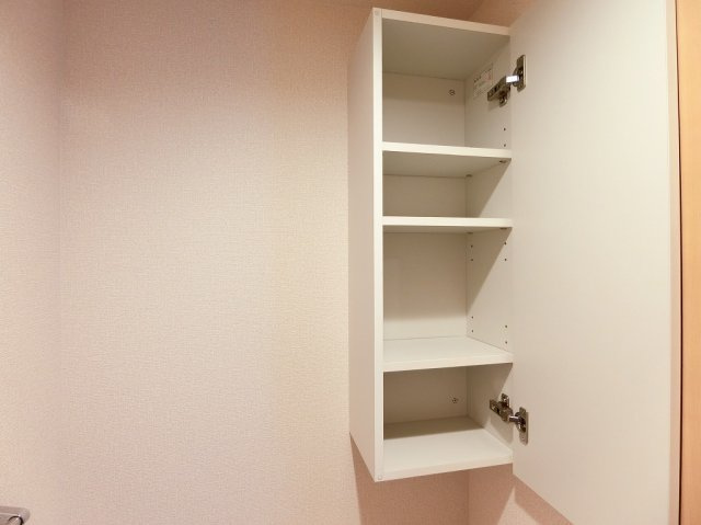 リュミエル B棟の収納